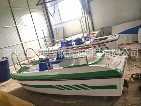 4人自排水電瓶船